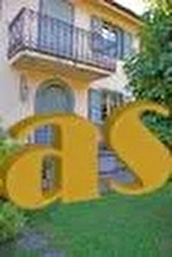 Casa con 7 locali in vendita in Camaiore