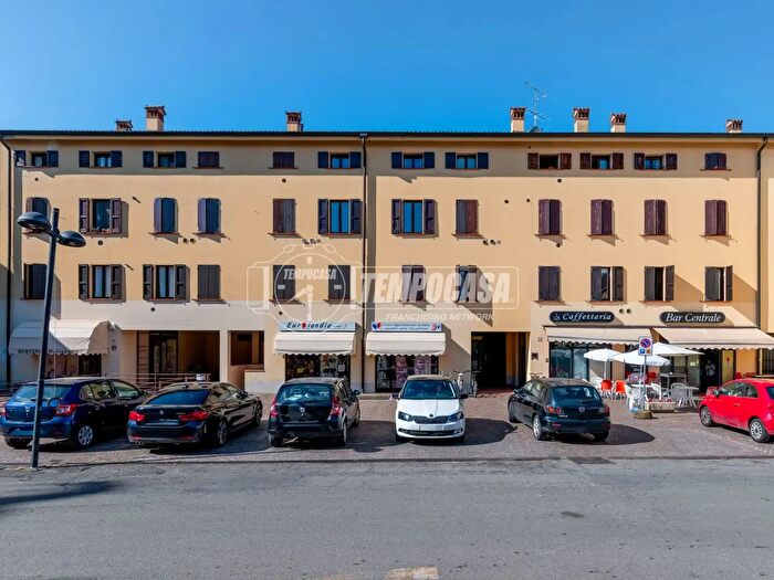 Appartamento trilocale in vendita in Piazza Cavour, Montecchio Emilia