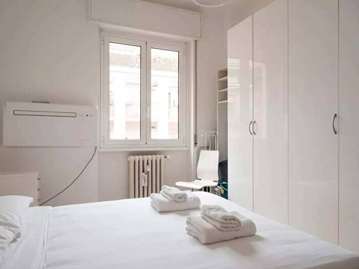 Appartamento bilocale in affitto in Via Privata Metauro, Giambellino, Milano