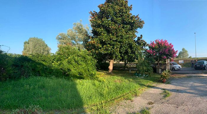 Casa con 9 locali in affitto in Campo Muneghette Chioggia Ve, Chioggia