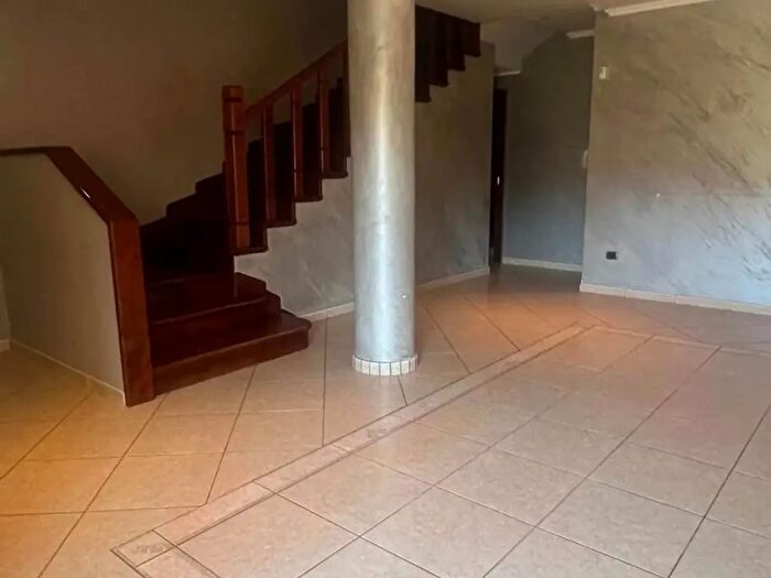 Casa con 8 locali in vendita in Via Moderata Durant Snc, Vibo Valentia