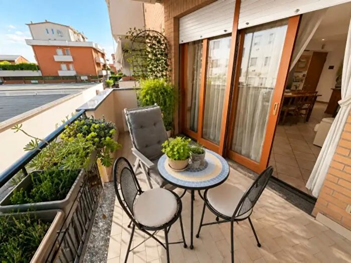 Appartamento quadrilocale in vendita in Via Santa Caterina, Muggiò