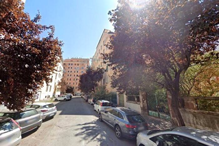 Appartamento quadrilocale in vendita in Via Giuseppe Dezza, Roma