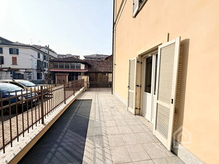 Appartamento trilocale in vendita in Via Cairoli, Chivasso