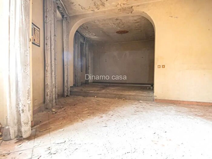 Casa con 5 locali in vendita in Piazza San Domenico, Prato