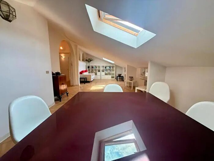 Appartamento con 5 locali in affitto in Via Leonardo da Vinci, Forte Dei Marmi