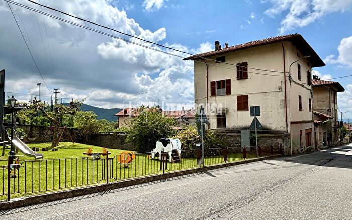 Appartamento quadrilocale in vendita in Via Bolla Tiboldo, Tavigliano