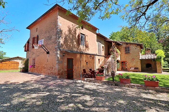 Casa in vendita in Sovicille