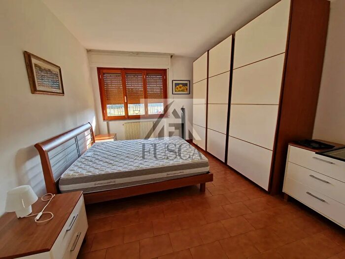 Appartamento bilocale in vendita in Viale G Puccini, Lucca