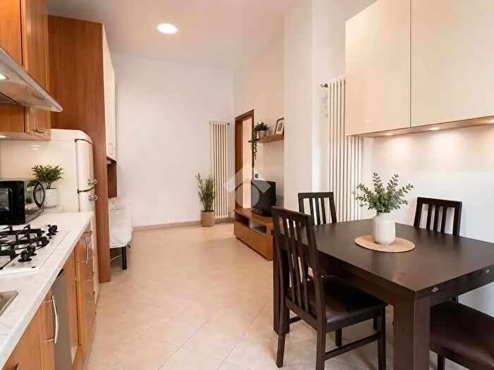 Appartamento monolocale in vendita in Via Due Palme, Desio