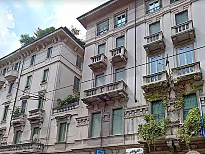 Appartamento bilocale in affitto in Via Carlo Farini, Milano