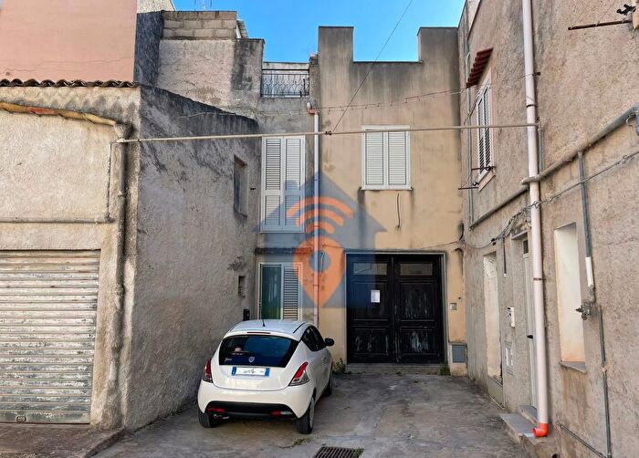 Casa con 6 locali in vendita in Via Ciullo dAlcamo Castelvetrano, Castelvetrano