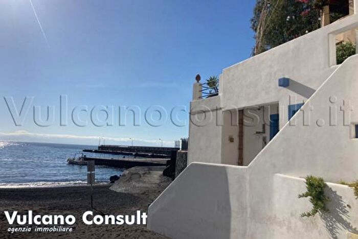 Casa trilocale in vendita in Strada Provinciale di Val di Chiesa, Leni