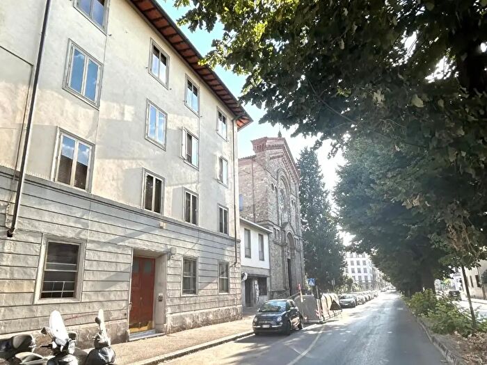 Appartamento quadrilocale in vendita in Via Benedetto Marcello, Firenze