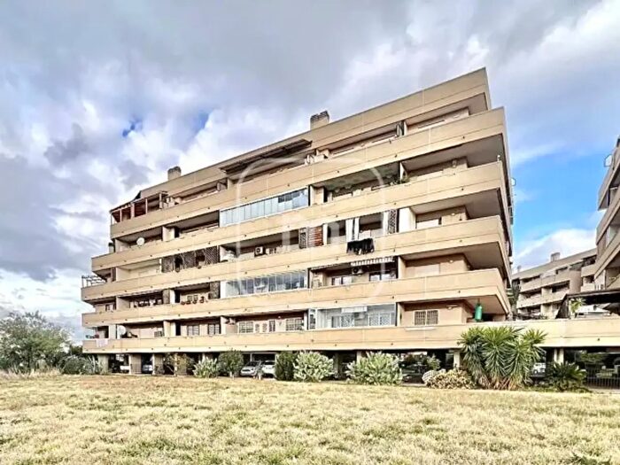 Appartamento bilocale in vendita in Via Luigi Gastinelli, Roma