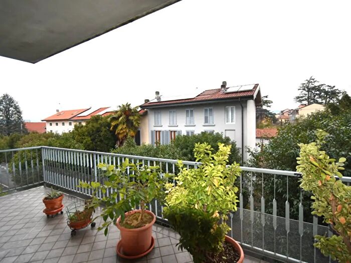 Appartamento trilocale in vendita in Via Nazario Sauro, Bernareggio