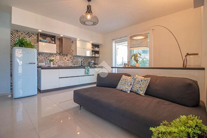 Appartamento quadrilocale in vendita in Via Teti, Cervia