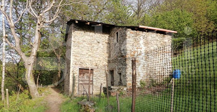 Appartamento in vendita in Strada della Valgerola Snc, Cosio Valtellino