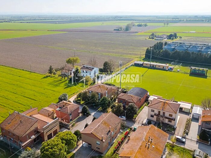 Appartamento con 5 locali in vendita in Via Tonino Bonora, Medicina