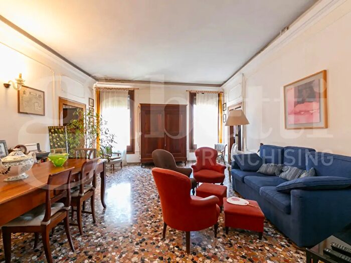 Appartamento con 7 locali in vendita in Cannaregio, Venezia