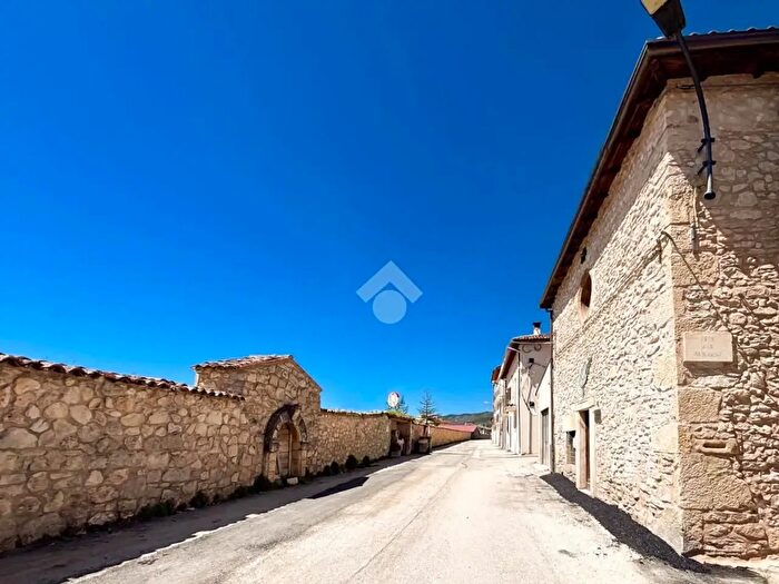 Casa bilocale in vendita in Via dei Passeri Paganica l'Aquila, L'Aquila