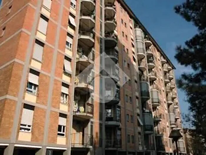 Appartamento trilocale in vendita in Via Emanuele Kant, Milano