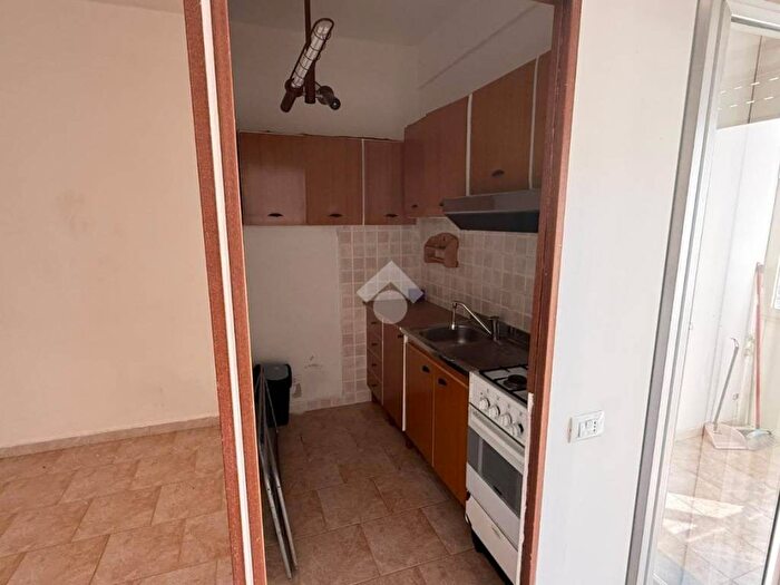 Appartamento monolocale in affitto in Via Emilio Scaglione, Piscinola, Napoli