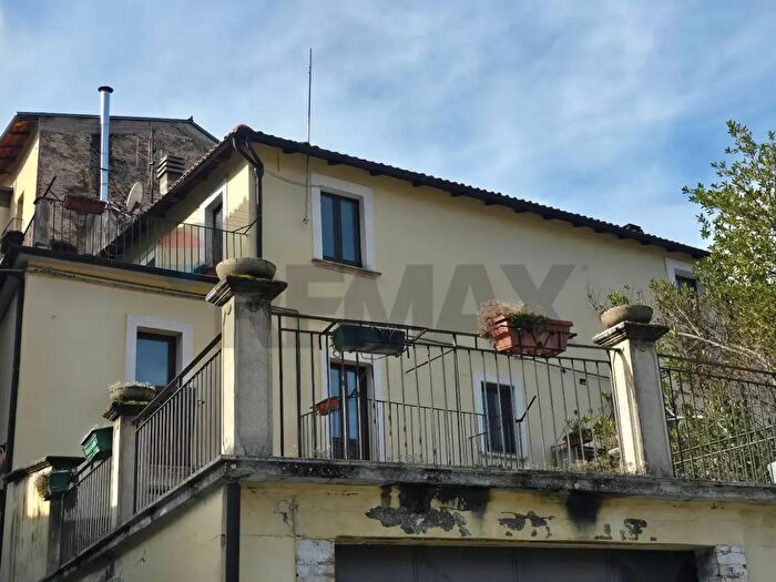 Casa con 5 locali in vendita in Discesa Amorosi, Pettorano Sul Gizio