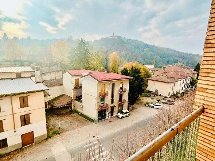 Appartamento trilocale in vendita in Monleale