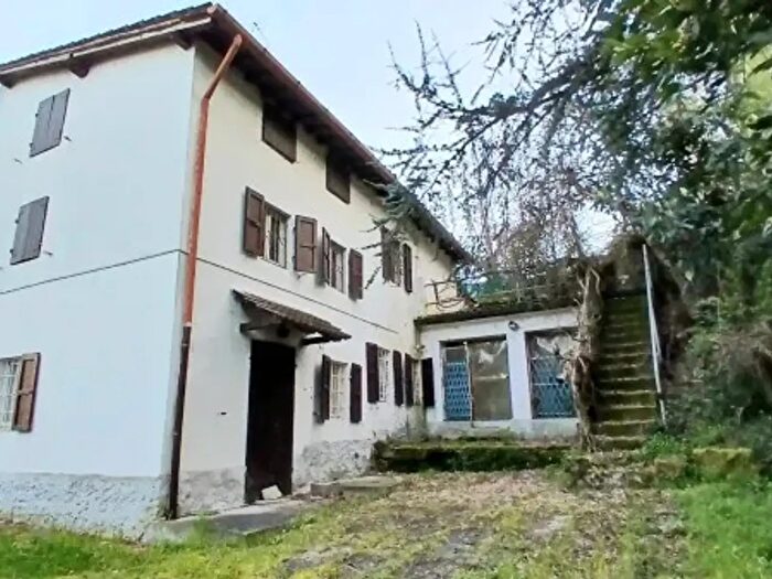 Casa trilocale in vendita in Pietra De Giorgi