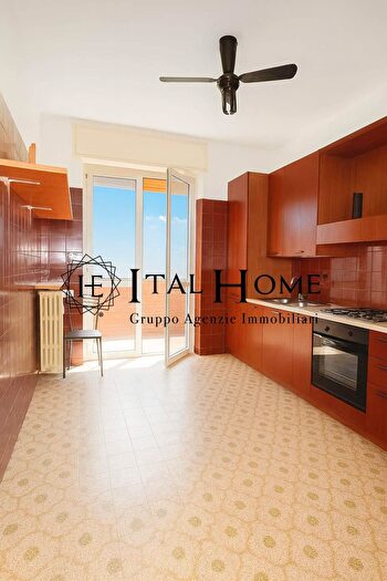 Appartamento trilocale in vendita in Via dAnnunzio, Olgiate Molgora