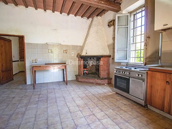Casa quadrilocale in vendita in Via del Goraio, Quarrata