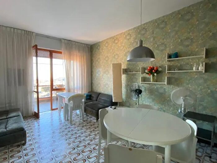 Appartamento bilocale in vendita in Viale Lauri, Rapallo