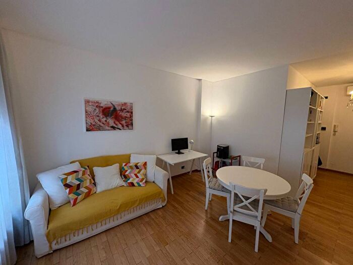 Appartamento bilocale in affitto in Via Vittoria Colonna, Amendola Buonarroti, Milano