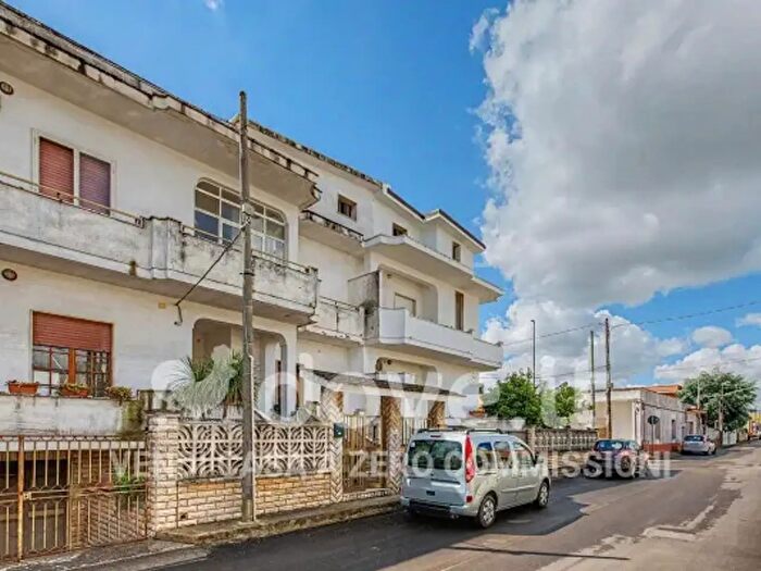 Appartamento con 5 locali in vendita in Via Kennedy, Torchiarolo