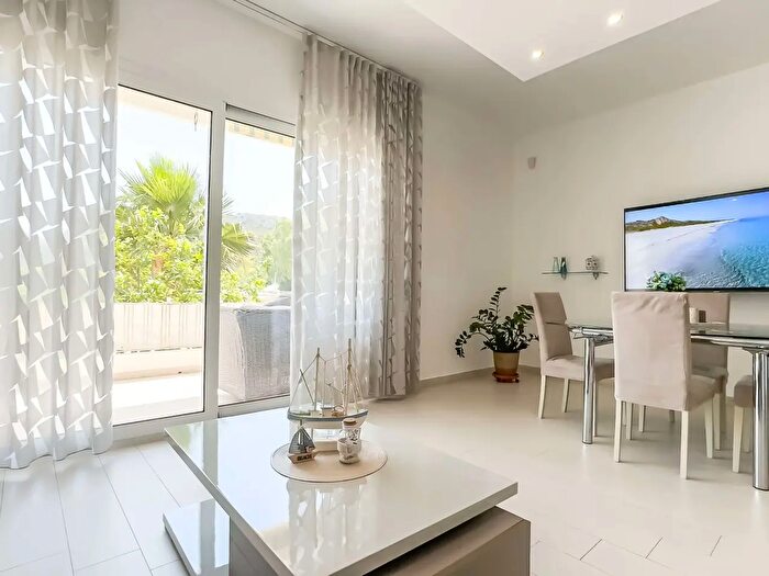 Appartamento trilocale in vendita in Lungomare Poetto, Cagliari