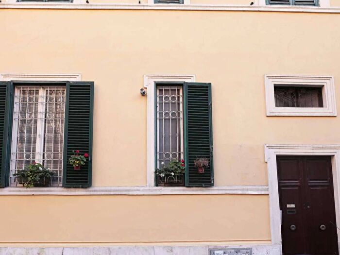 Appartamento trilocale in affitto in Via Carlo Emanuele I, Esquilino, Roma