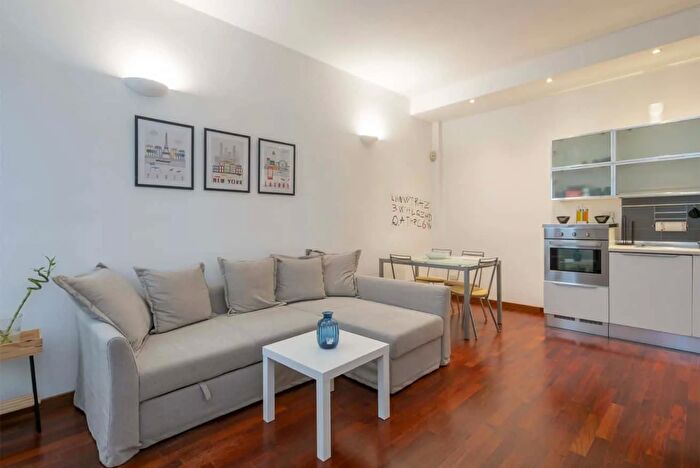 Appartamento monolocale in affitto in Piazza Francesco Durante, Milano