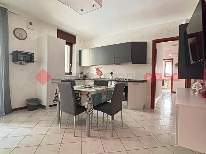 Appartamento trilocale in vendita in Via Lombardini, Vidigulfo