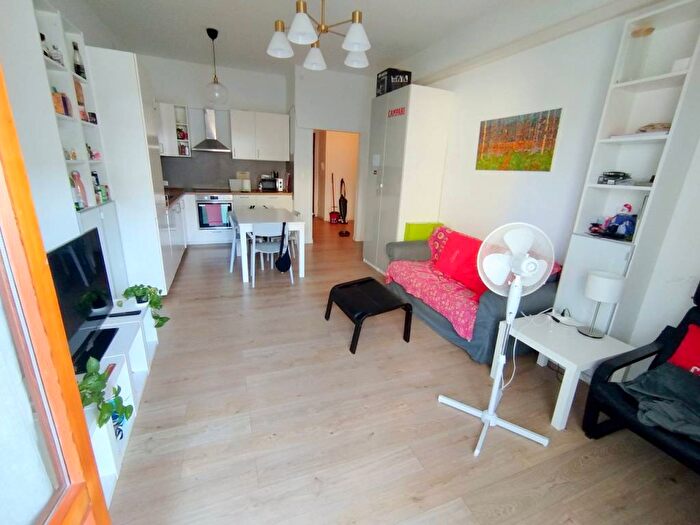 Appartamento quadrilocale in affitto in VIA CERNAIA, Sacra Famiglia Basso Isonzo, Padova