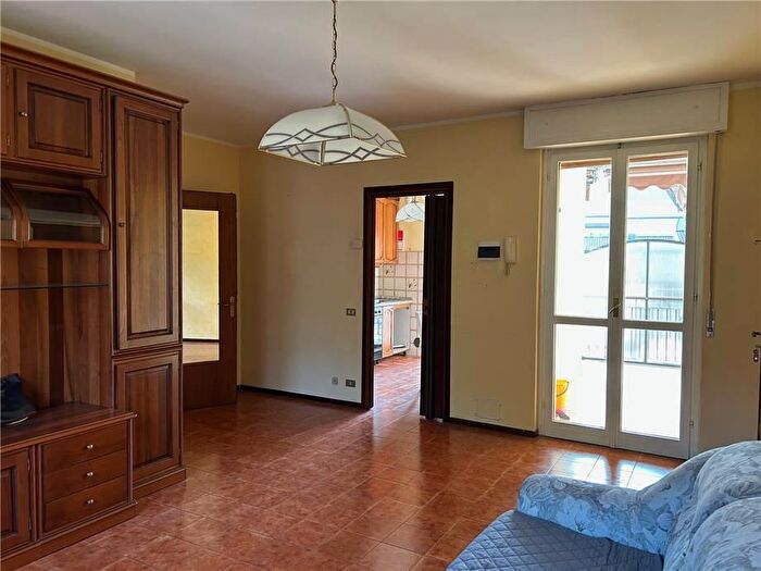 Appartamento trilocale in vendita in Via Celatica, Gandosso