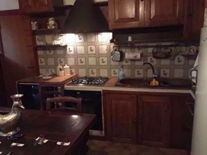 Casa con 10 locali in vendita in Villa a Strada di Piedimonte, Terni