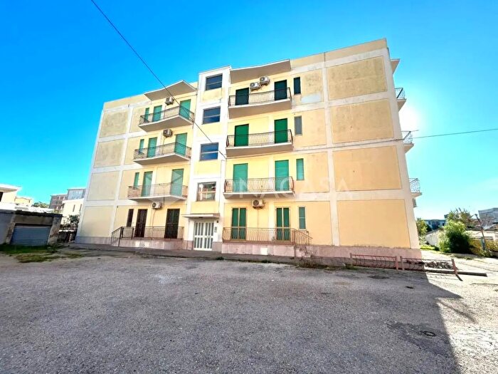 Appartamento trilocale in vendita in Via Don l Sturzo, Campomarino