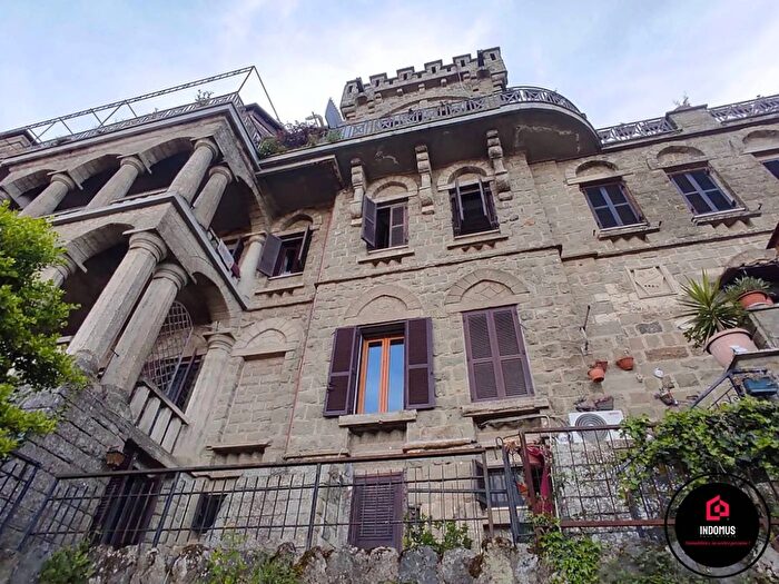 Appartamento trilocale in vendita in Viale Enrico Ferri Rocca di Papa, Rocca Di Papa