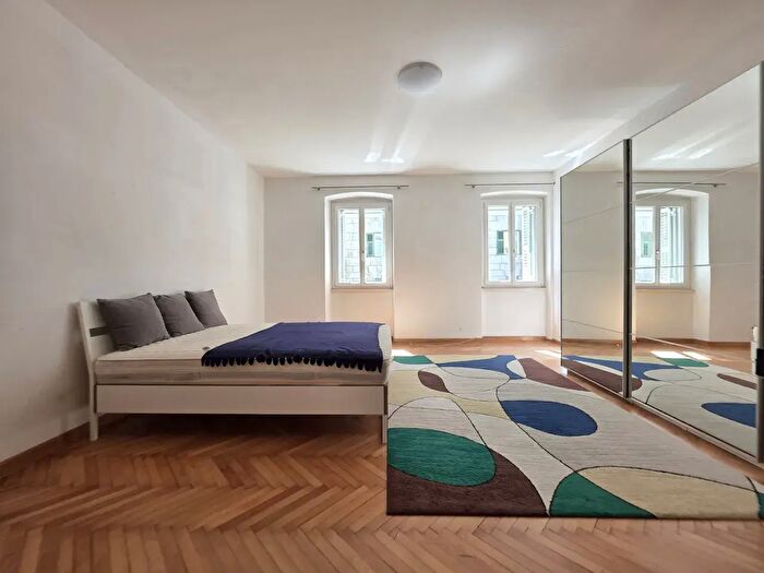 Appartamento trilocale in affitto in Via Tiepolo, Trieste