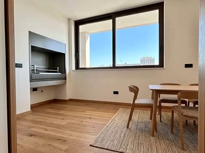Appartamento trilocale in vendita in Via Cesare Cabras, Monserrato