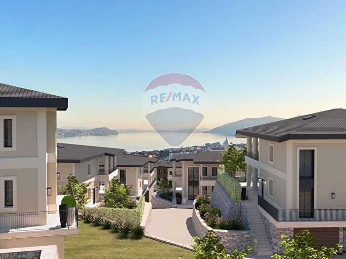 Casa quadrilocale in vendita in Corso Italia, Verbania