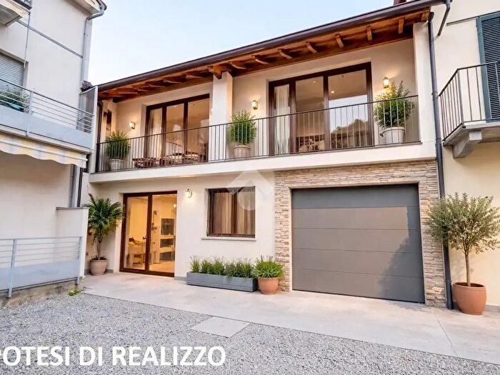 Case in Vendita e in Affitto - 2