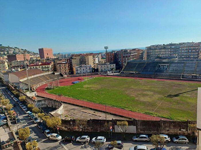 Appartamento con 6 locali in affitto in Via Paolo De Granita, Carmine, Salerno