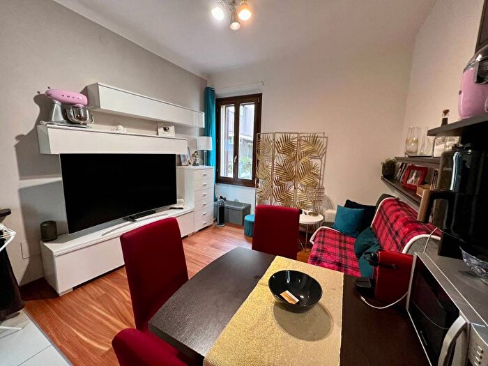 Appartamento bilocale in affitto in Via Generale Thaon di Revel, Zara, Milano